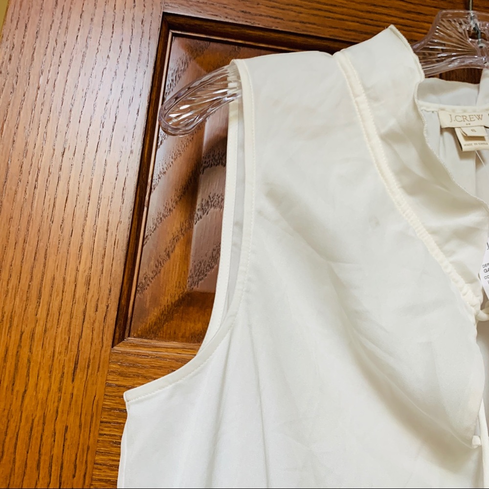 🆕 J.CREW white ruffle V-neck blouse NWT - Picture 5 of 13